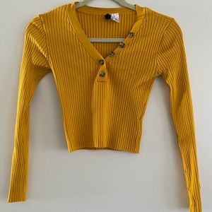 H&M Sweater Crop Top
